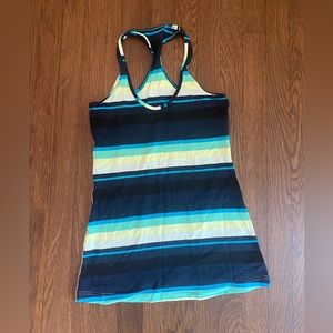 Lulu lemon tank size 6